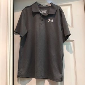 Grey under armor shirt